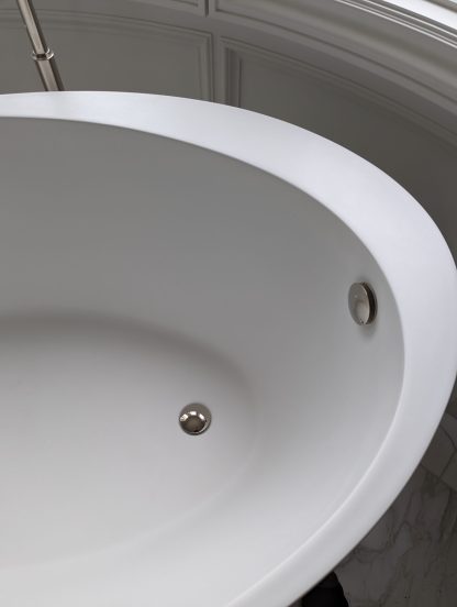 Waterworks Bathtub - Image 12